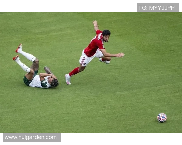 经典足球明星表情包大集合让你轻松表达情感与幽默瞬间 经典足球明星表情包大集合让你轻松表达情感与幽默瞬间