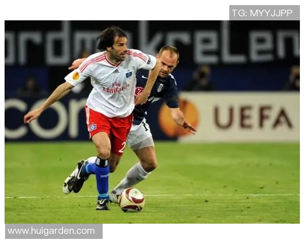 禁区之王荷兰足球明星的传奇之路与辉煌成就揭秘