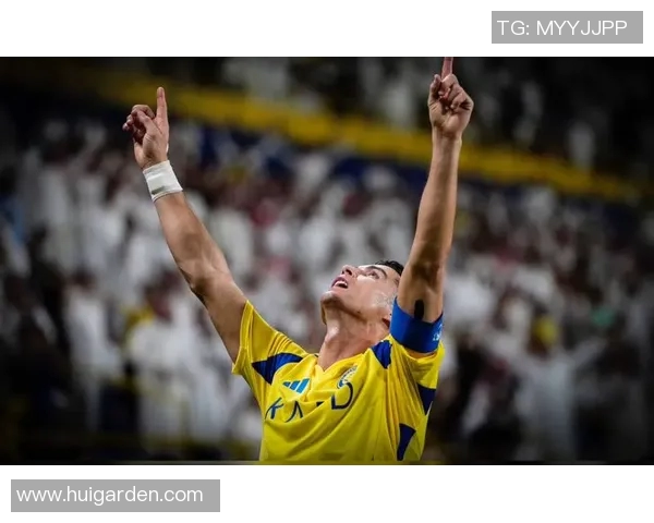 球迷对足球明星的热爱与追捧背后的心理分析与文化影响