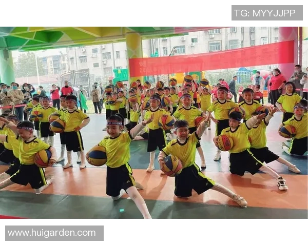 篮球操篮球小明星带你领略运动魅力与青春活力的完美结合